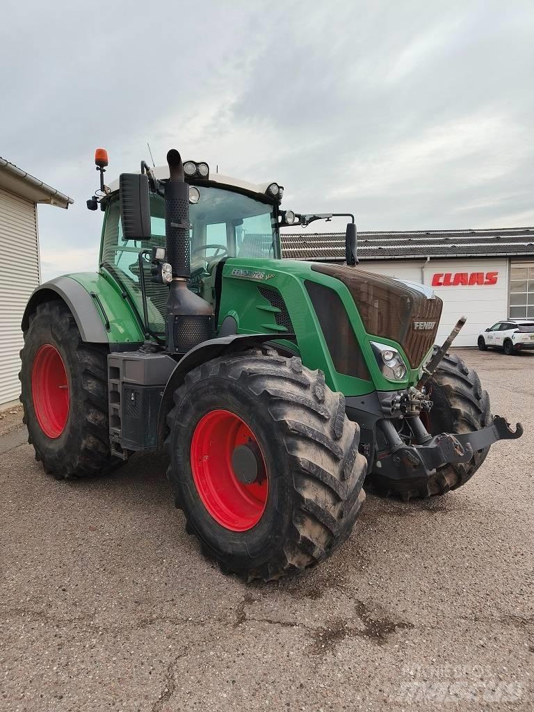 Fendt 828 Vario Traktory