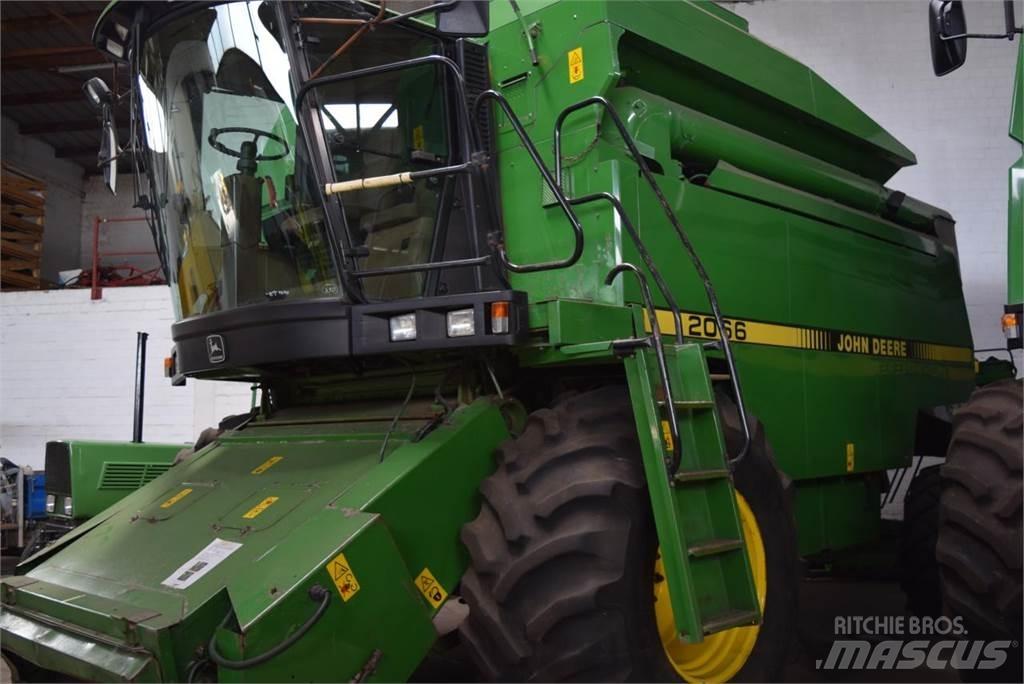 John Deere 2066 Kombinované zberacie stroje