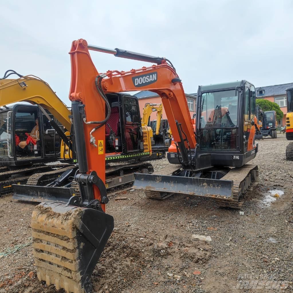 Doosan DX60 Mini rýpadlá < 7t