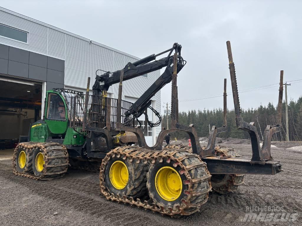 John Deere 1210 E Lesné traktory