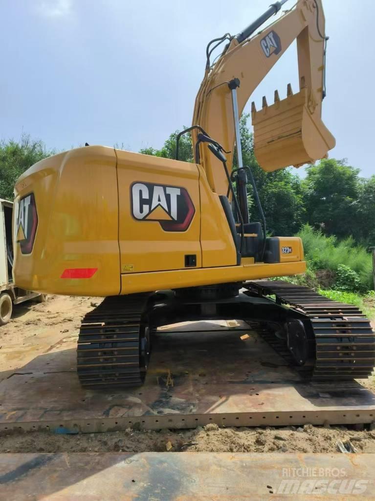CAT 323 GC Pásové rýpadlá