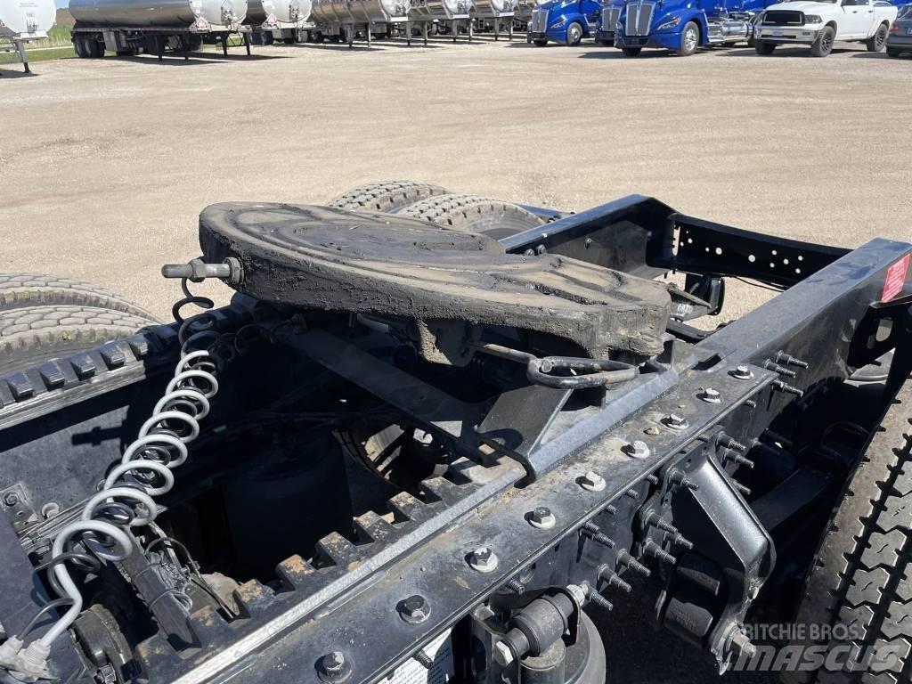 Volvo VNL 740 Ťahače