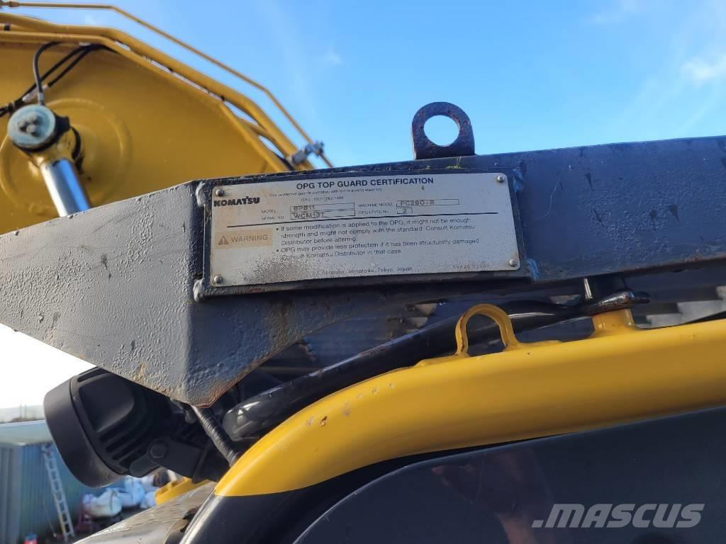 Komatsu PC 210 LC-11 Pásové rýpadlá