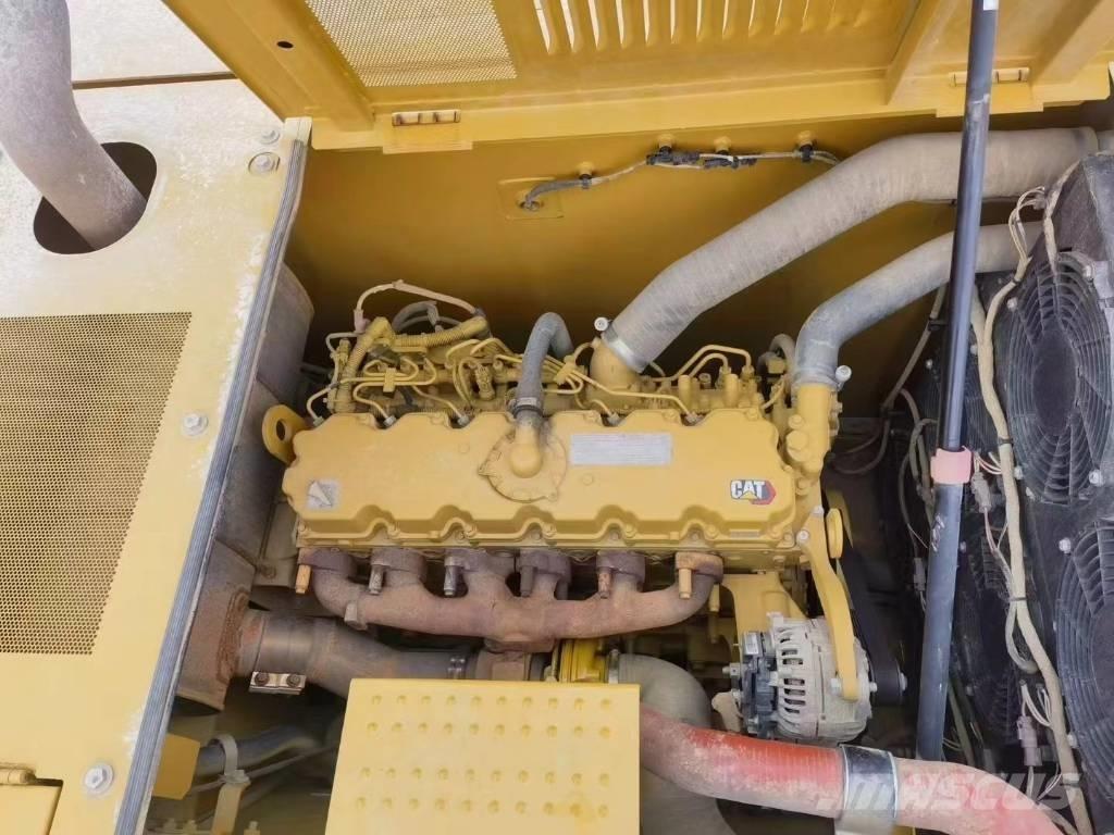 CAT 330GC Pásové rýpadlá