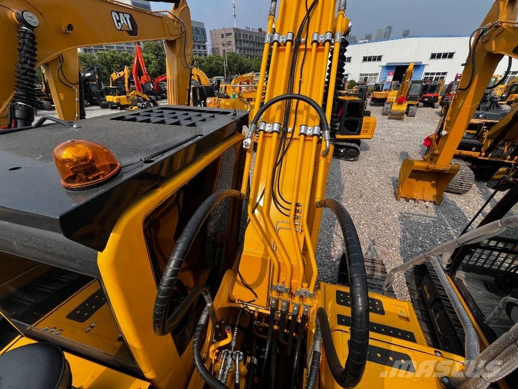 Komatsu PC 240 LC-8 Pásové rýpadlá