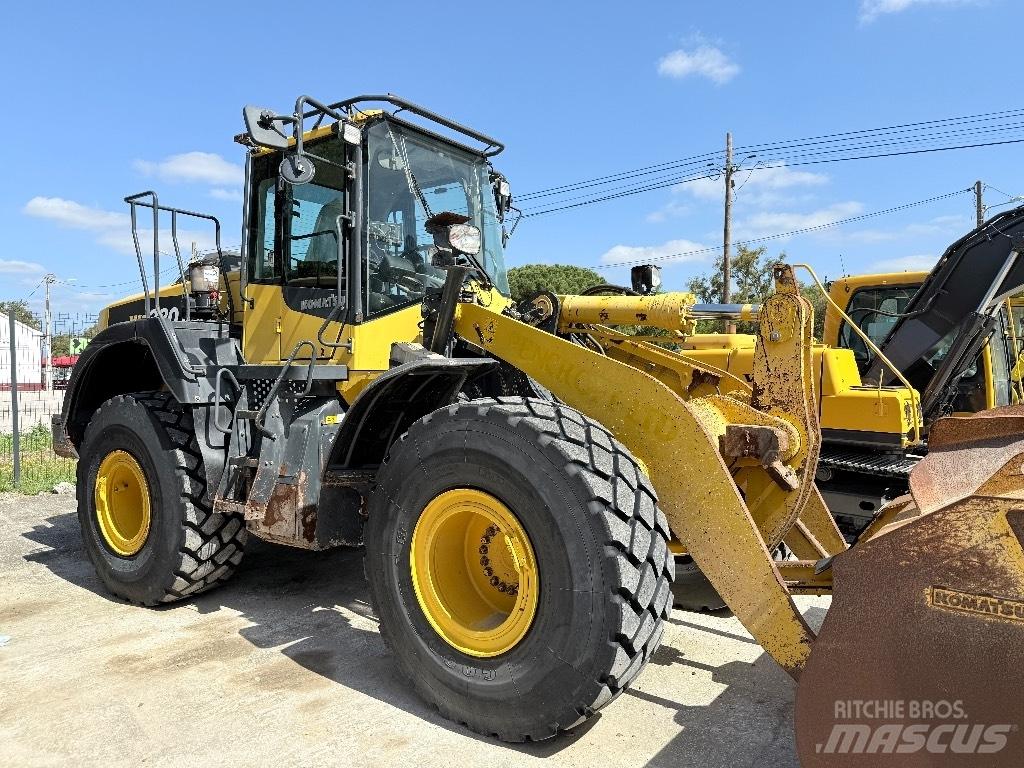 Komatsu WA 380-8 Kolesové nakladače