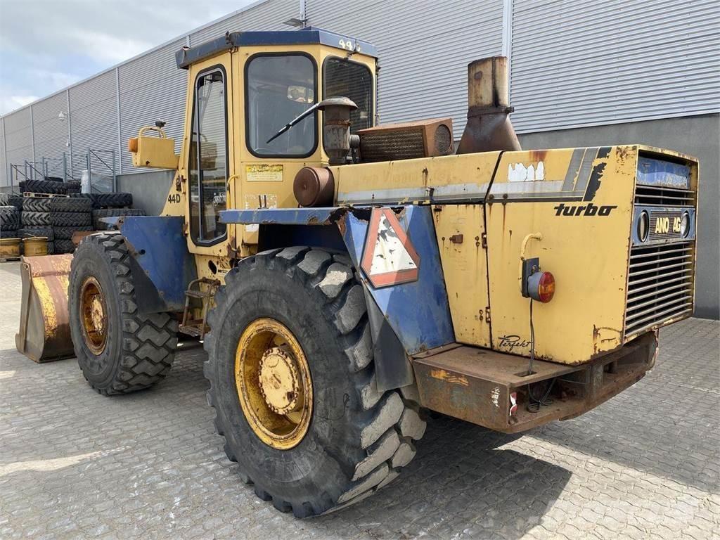 Hanomag 44D Kolesové nakladače