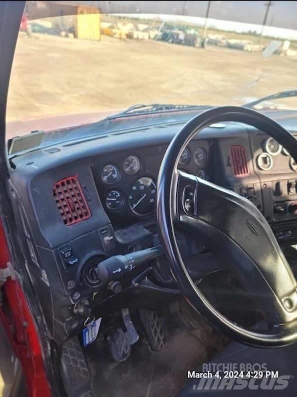 Sterling L 9500 Sklápače