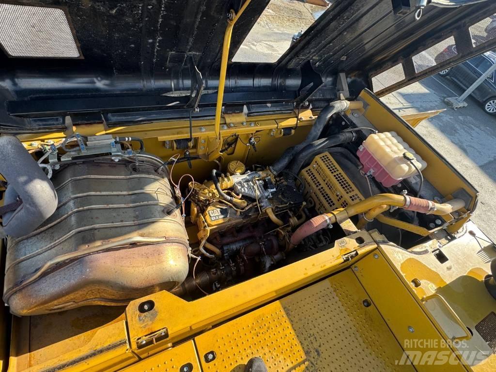 CAT 330FL Pásové rýpadlá