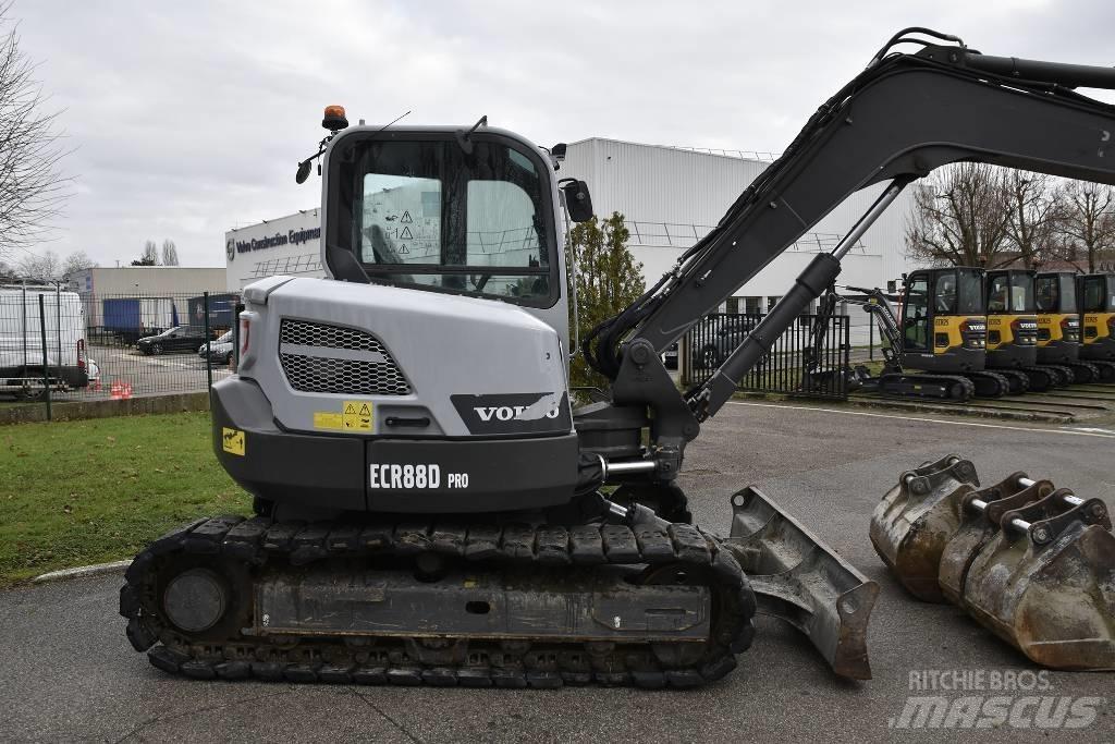 Volvo ECR 88 D Midi rýpadlá 7 t - 12 t