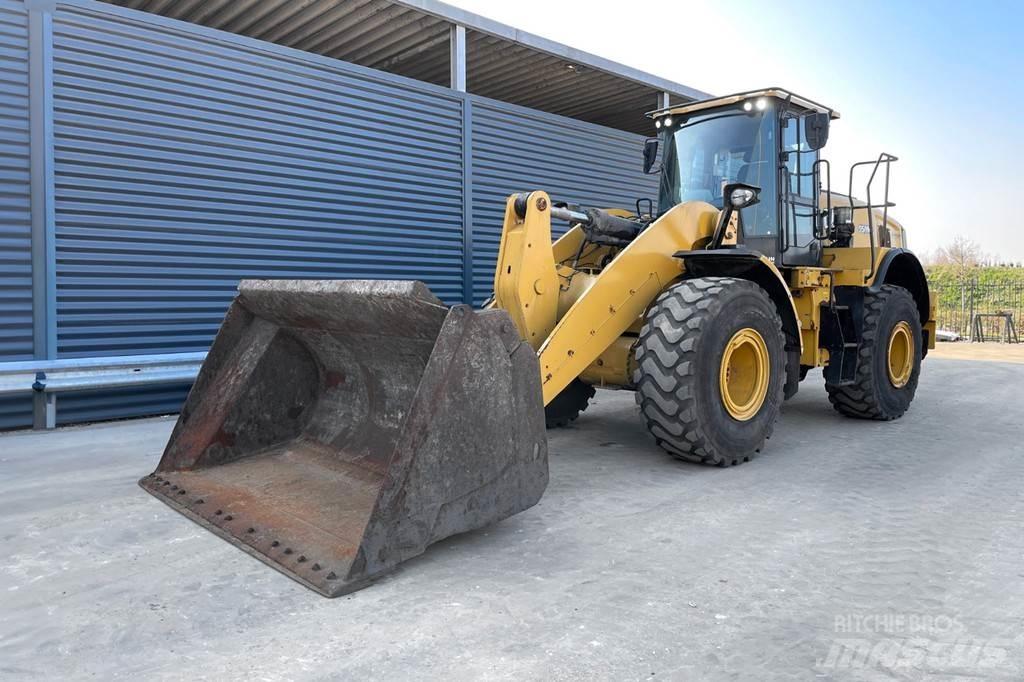 CAT 950M Kolesové nakladače