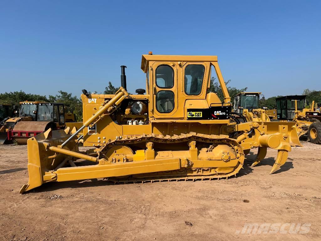 CAT D7G Pásové dozéry