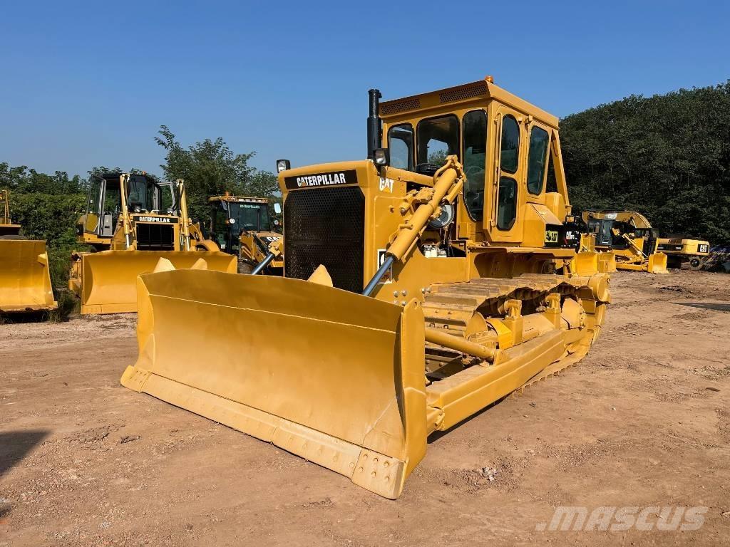 CAT D7G Pásové dozéry
