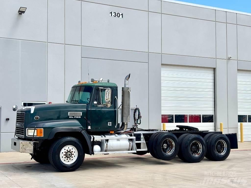 Mack CL 713 Ťahače