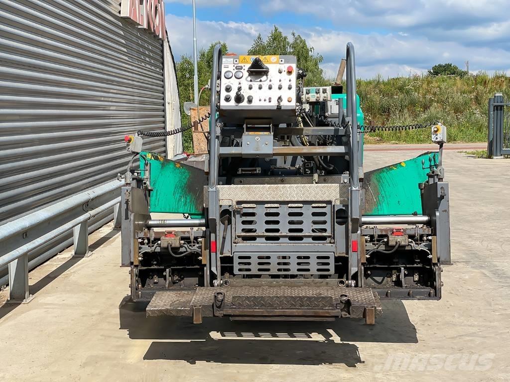 Vögele SUPER 800 Finišéry