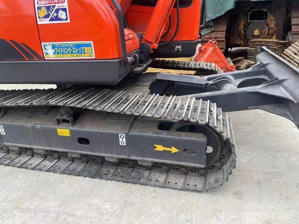 Doosan DX80 Midi rýpadlá 7 t - 12 t