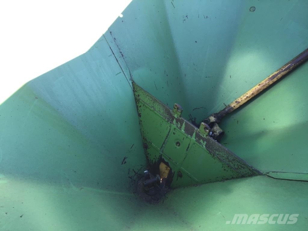 Amazone ZA-E1002 Rozmetadlá priemyselných hnojív
