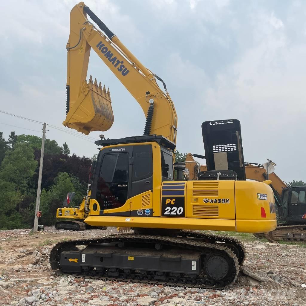 Komatsu PC 220-8 Pásové rýpadlá