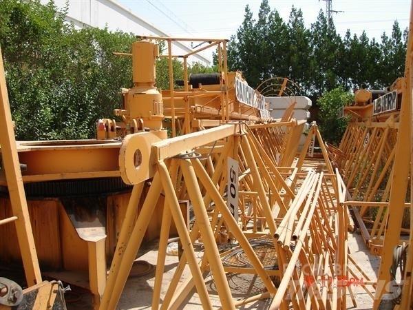 Liebherr 100LC Stavebné žeriavy