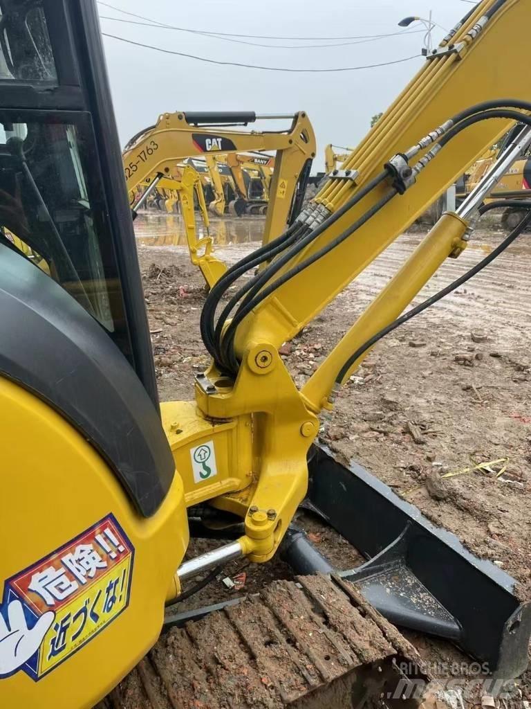 Komatsu PC 30 Mini rýpadlá < 7t