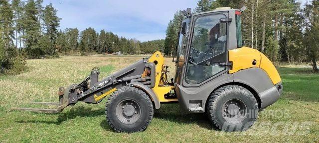 Mecalac AX850 Kolesové nakladače