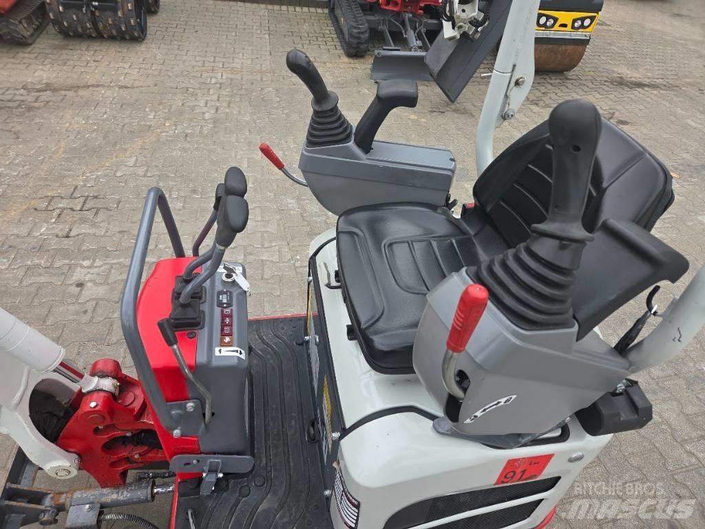 Takeuchi TB 210 R Mini rýpadlá < 7t