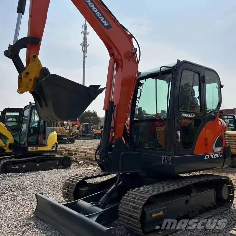 Doosan 60 Pásové rýpadlá