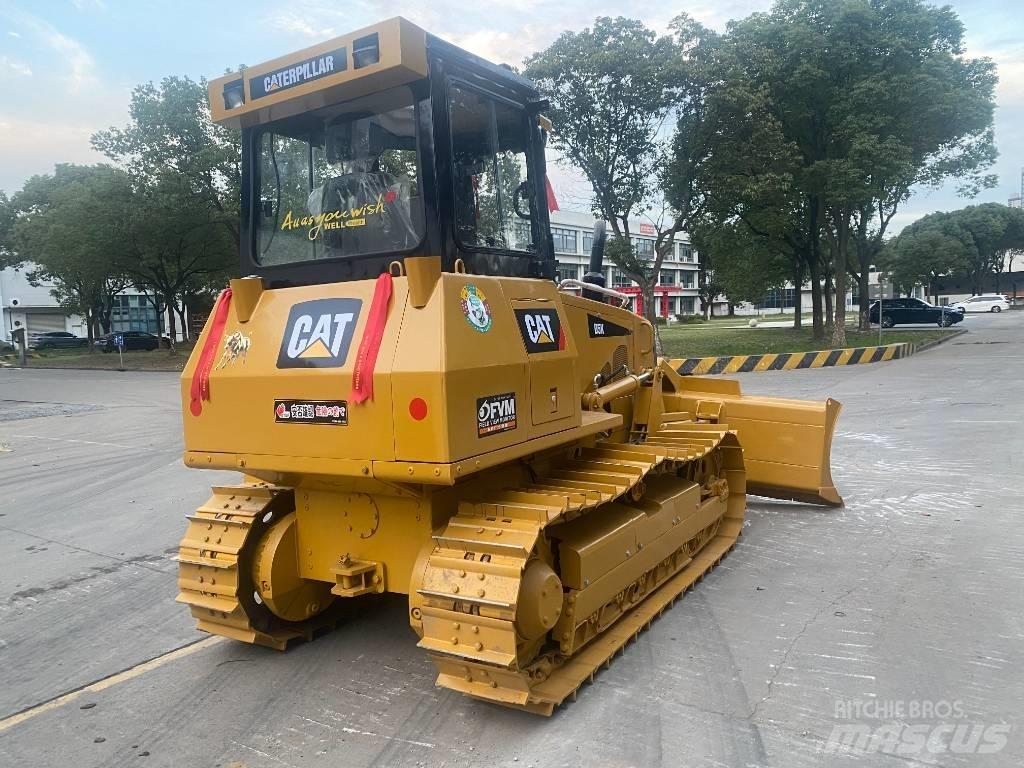 CAT D 5 K 2 LGP Pásové dozéry