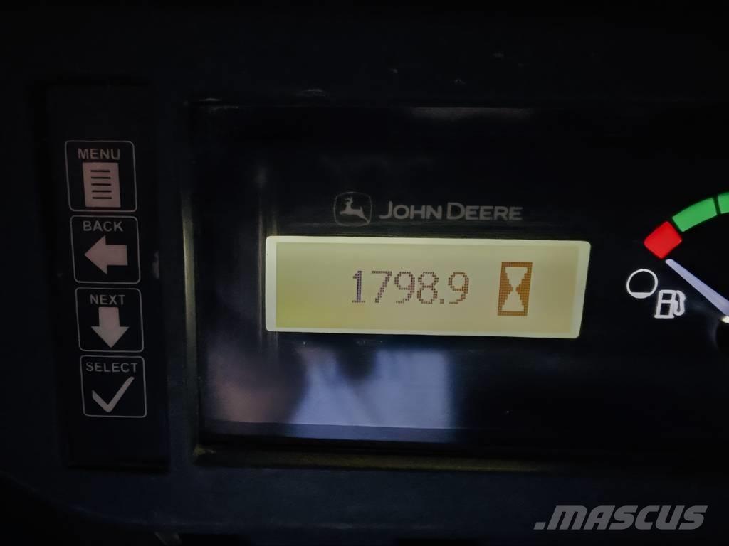 John Deere 325 G Šmykom riadené nakladače