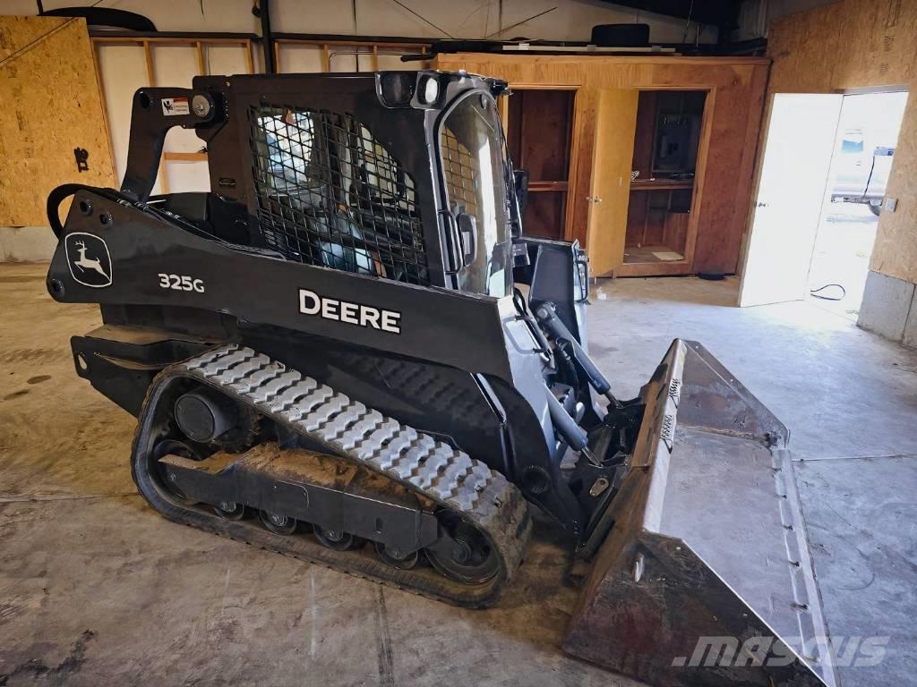 John Deere 325 G Šmykom riadené nakladače