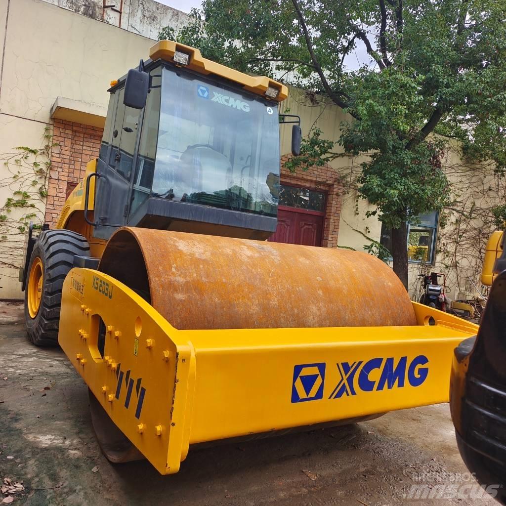XCMG XS223J Ťahačové valce