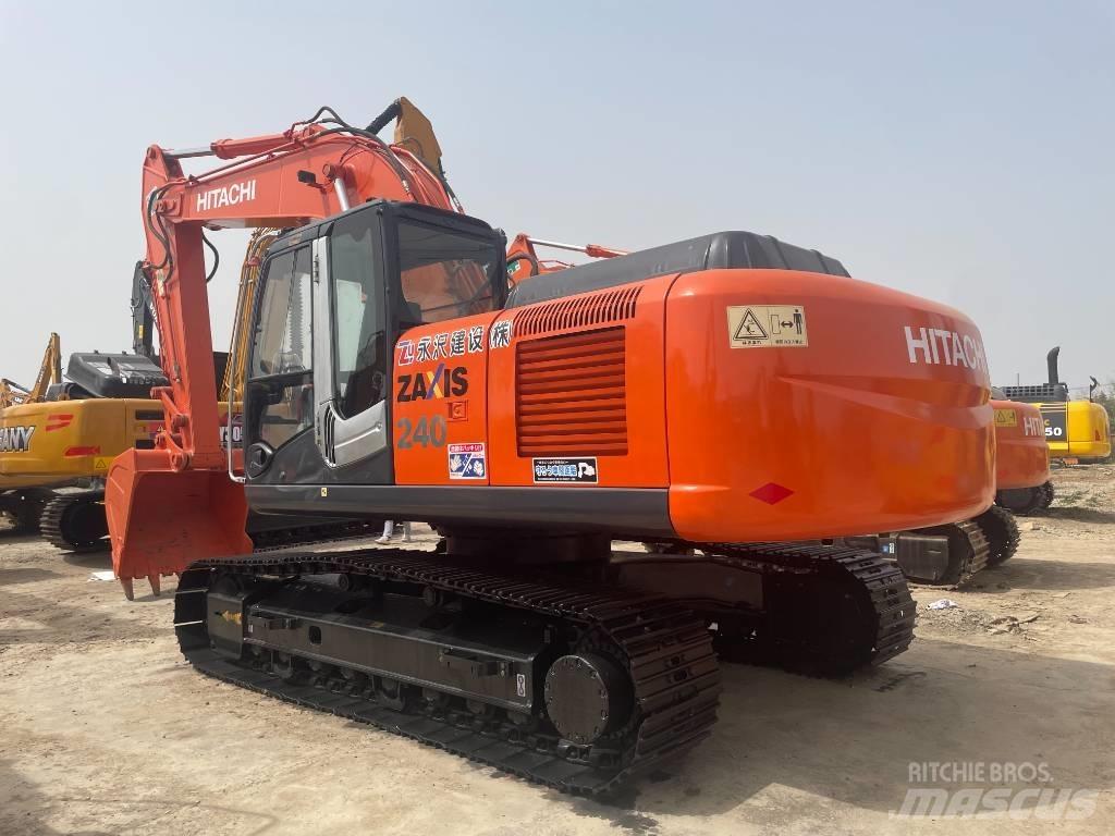 Hitachi ZX 240 Pásové rýpadlá