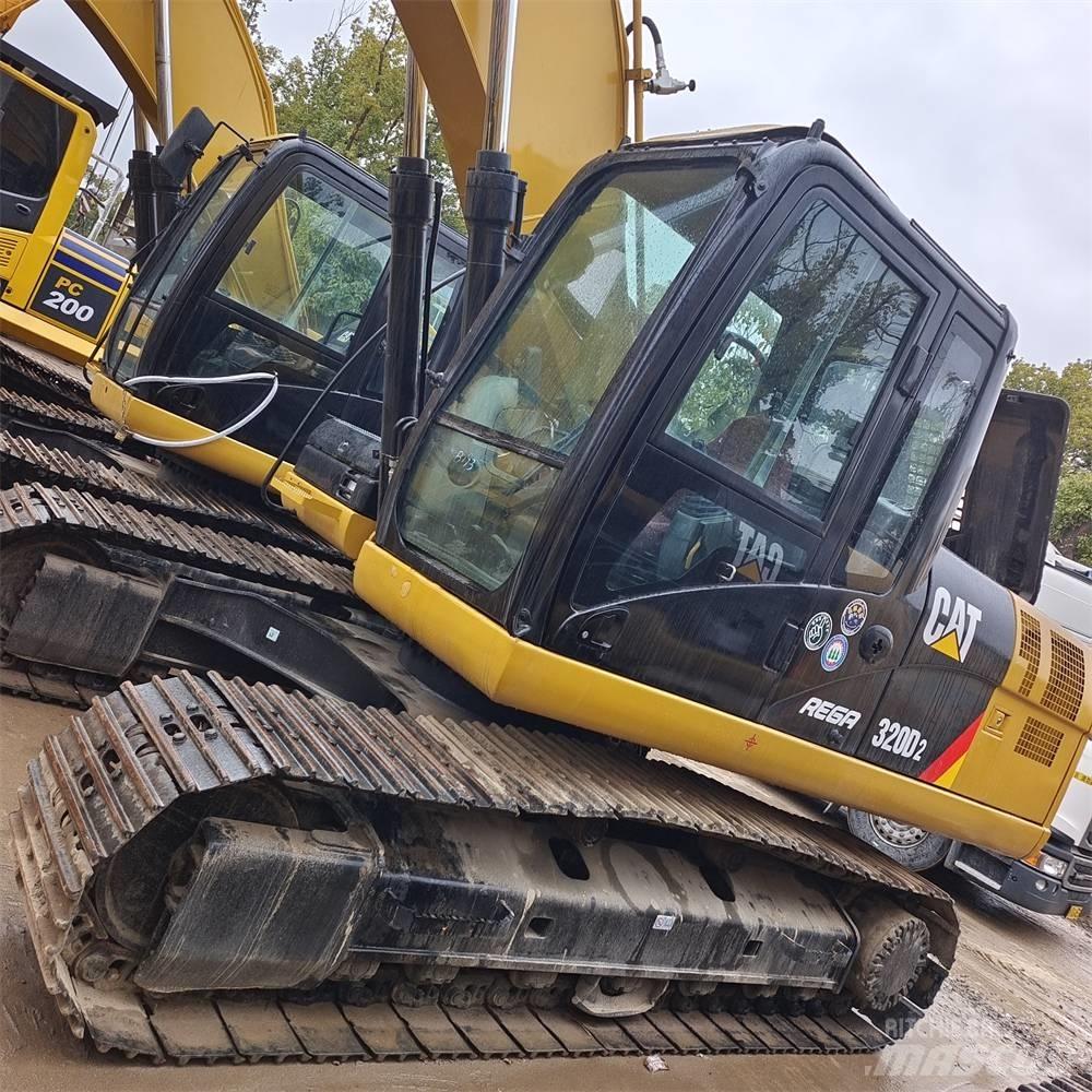 CAT 320 D Pásové rýpadlá