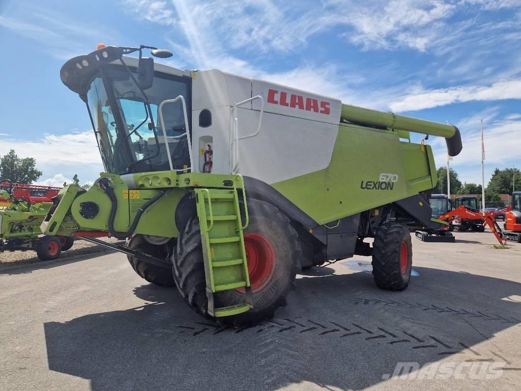 CLAAS Lexion 670 Kombinované zberacie stroje