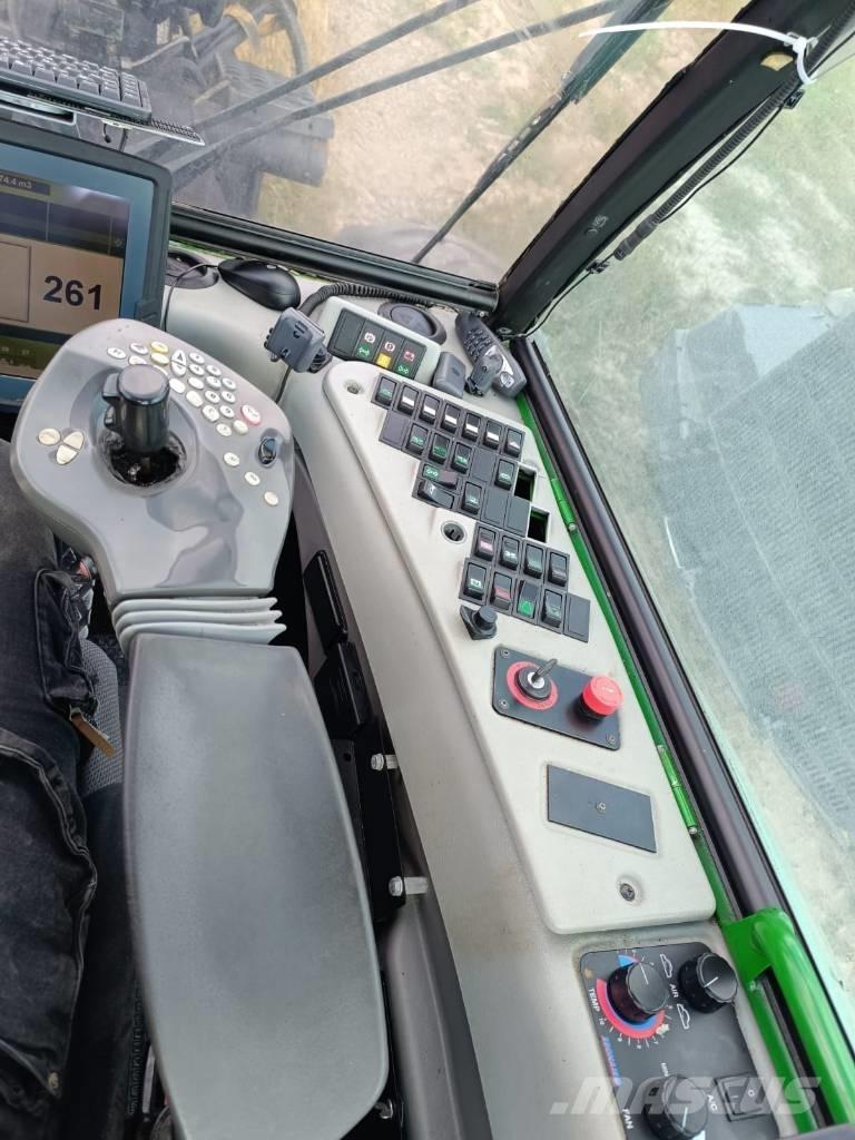 John Deere 770 D Harvestory