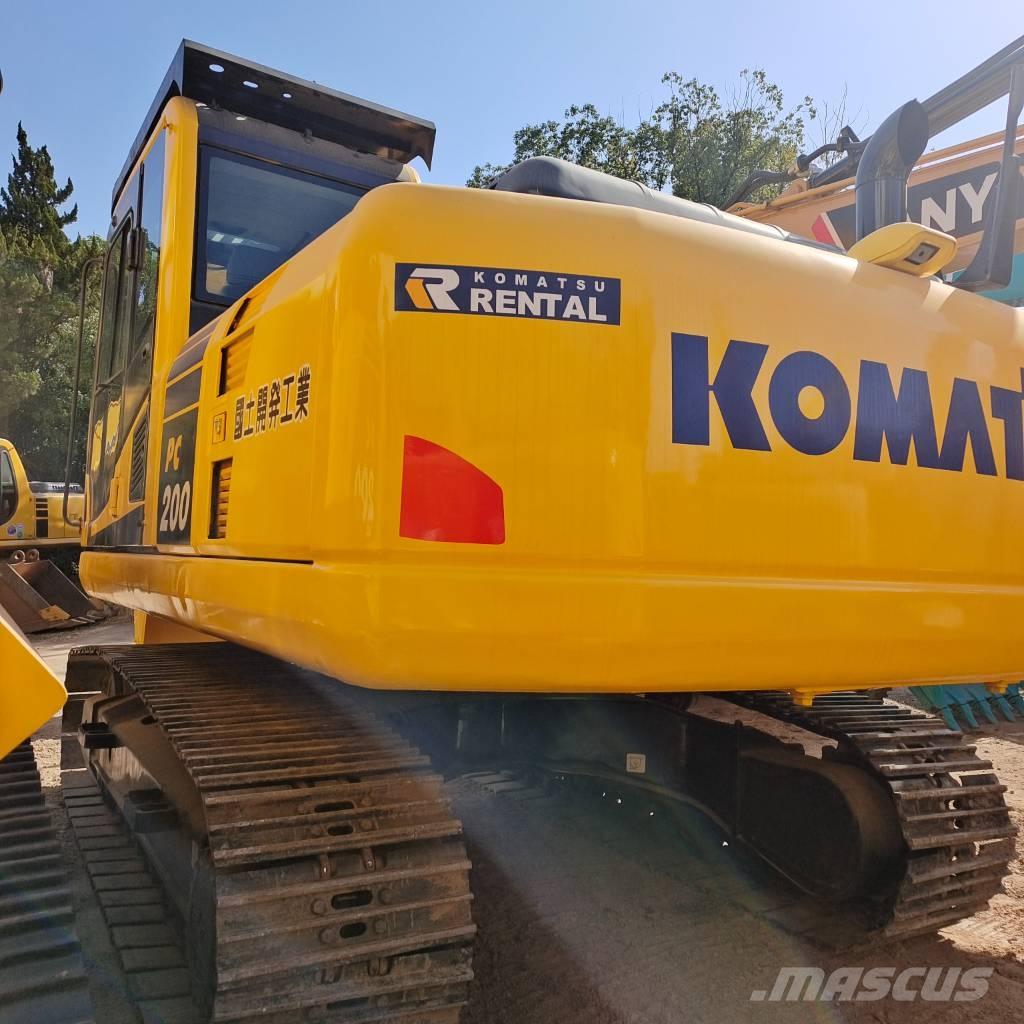 Komatsu PC 200 Pásové rýpadlá