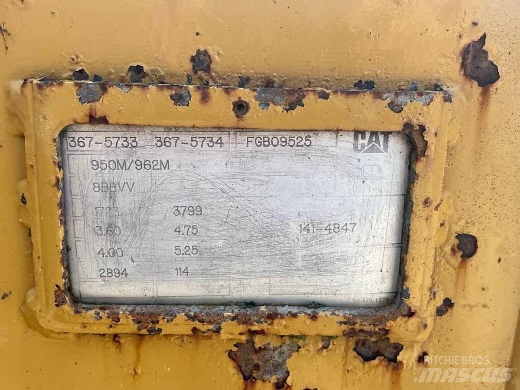 CAT 950M Kolesové nakladače