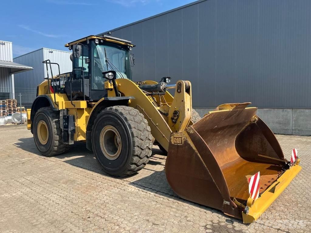 CAT 950M Kolesové nakladače