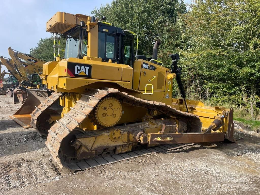 CAT D 6 T LGP D6T Pásové dozéry