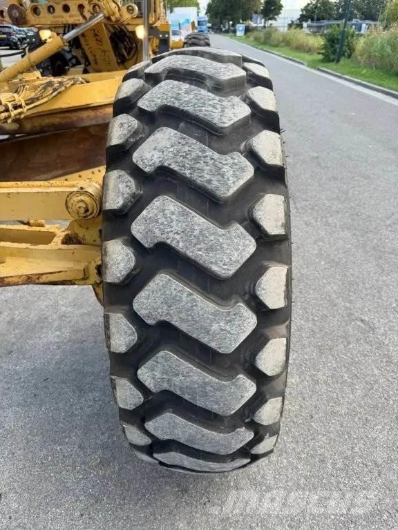 CAT 140H Grejdery