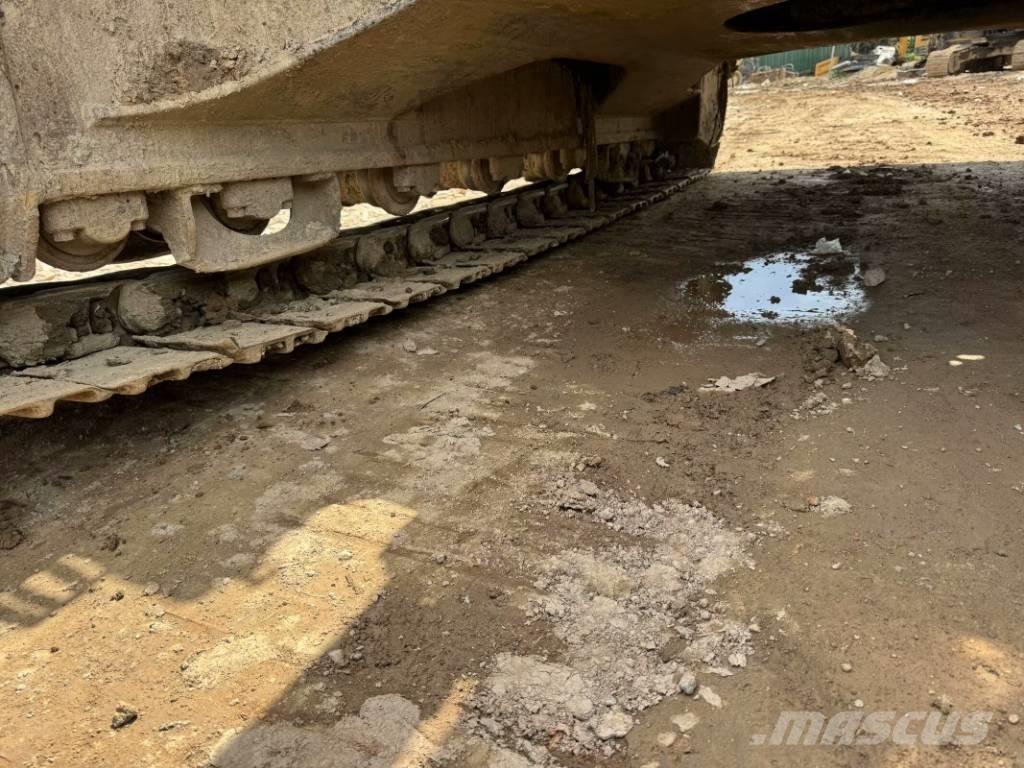 Sumitomo SH200 Pásové rýpadlá