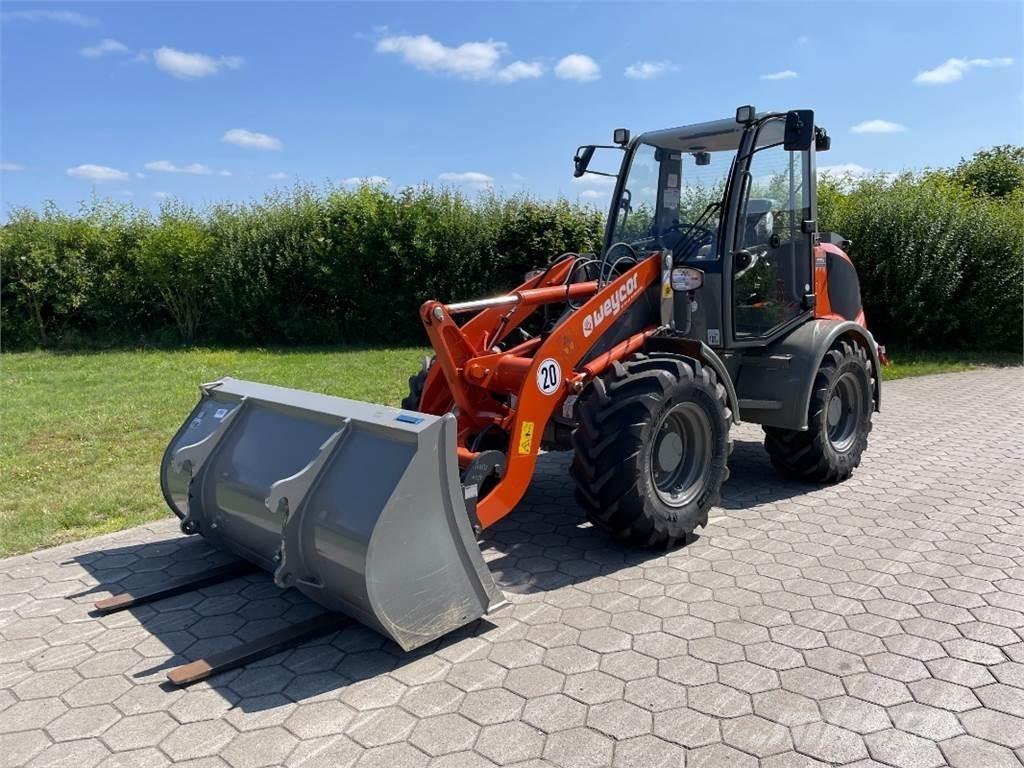 Atlas AR400 Kolesové nakladače