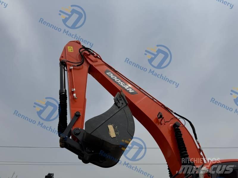 Doosan DX 225 LC-9C Pásové rýpadlá