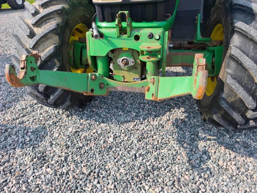 John Deere 6920 Traktory