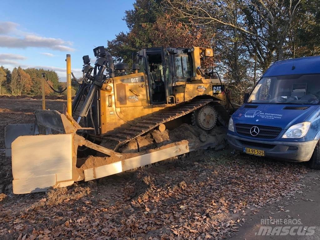 CAT D 6 T LGP Pásové dozéry