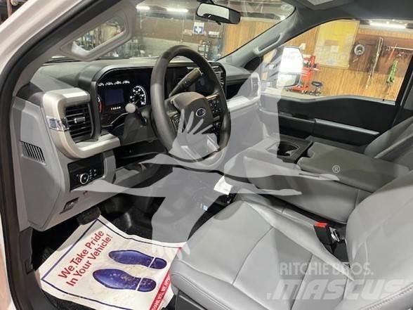 Ford F550 XL Stavebníctvo - ostatné