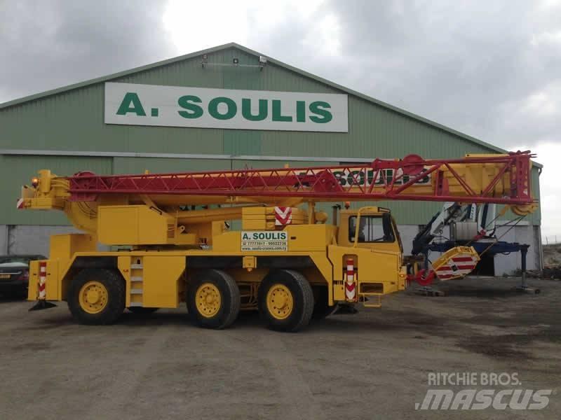 Liebherr LTM 1050 Univerzálne terénne žeriavy
