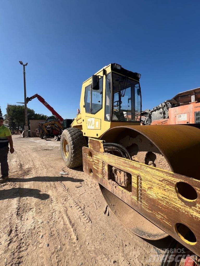 Bomag BW 211 D-3 Ťahačové valce