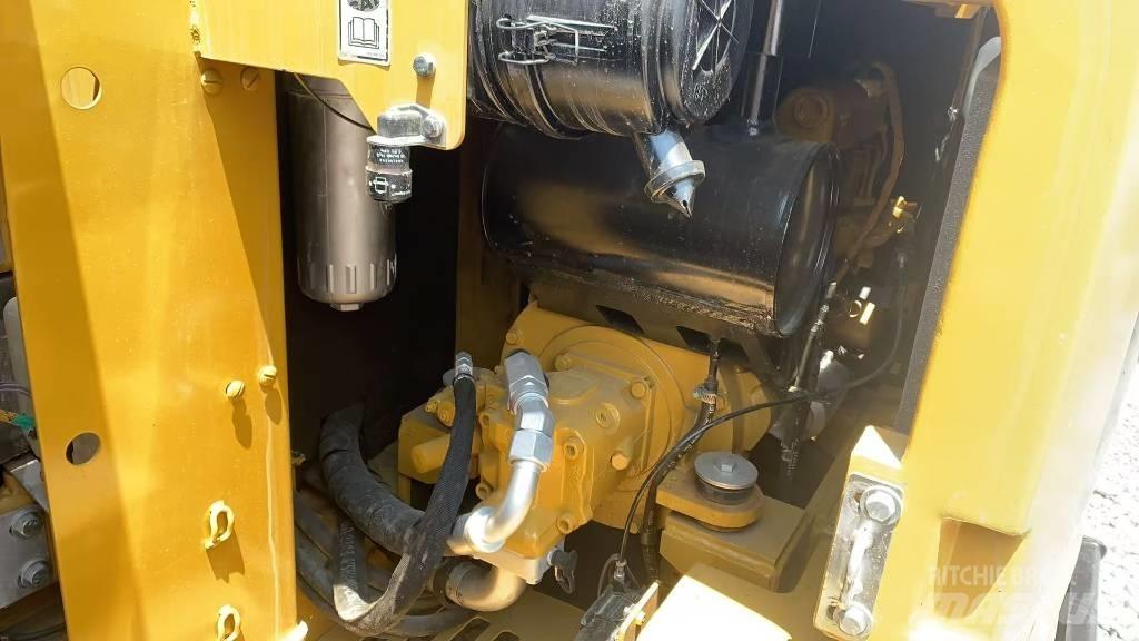 CAT 306 Pásové rýpadlá