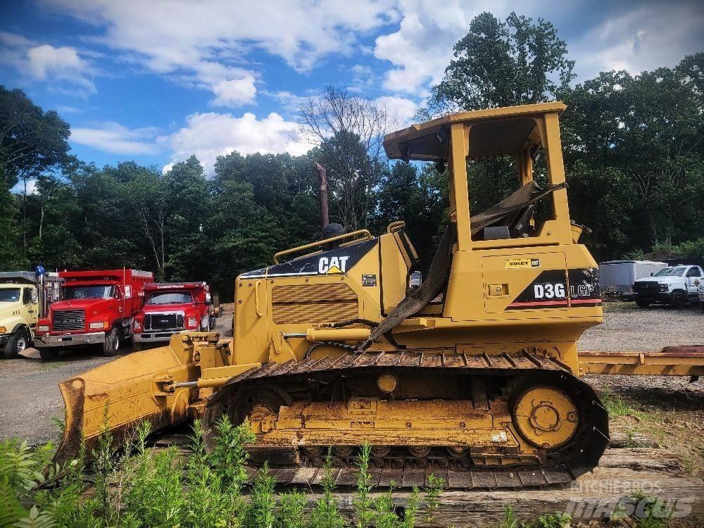 CAT D 3 G LGP Pásové dozéry